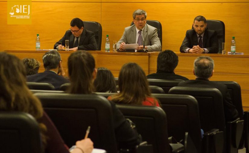 Fotografías: Sentido y Finalidad de la Pena, La Reparación del Daño Producido por el Delito en el Derecho Penal del Porvenir